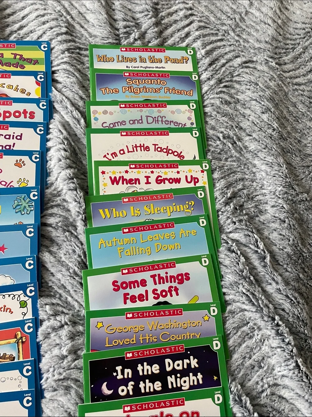 Scholastic Mini Early Reader Book Set - Red, Blue, Green, Yellow
